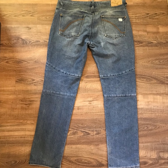 Ring of Fire Distressed Jeans - Picture 3 of 6